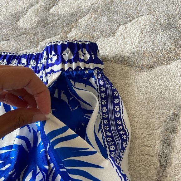 Zara // Printed Lake Como King Shorts // Size XS - Picture 5 of 10